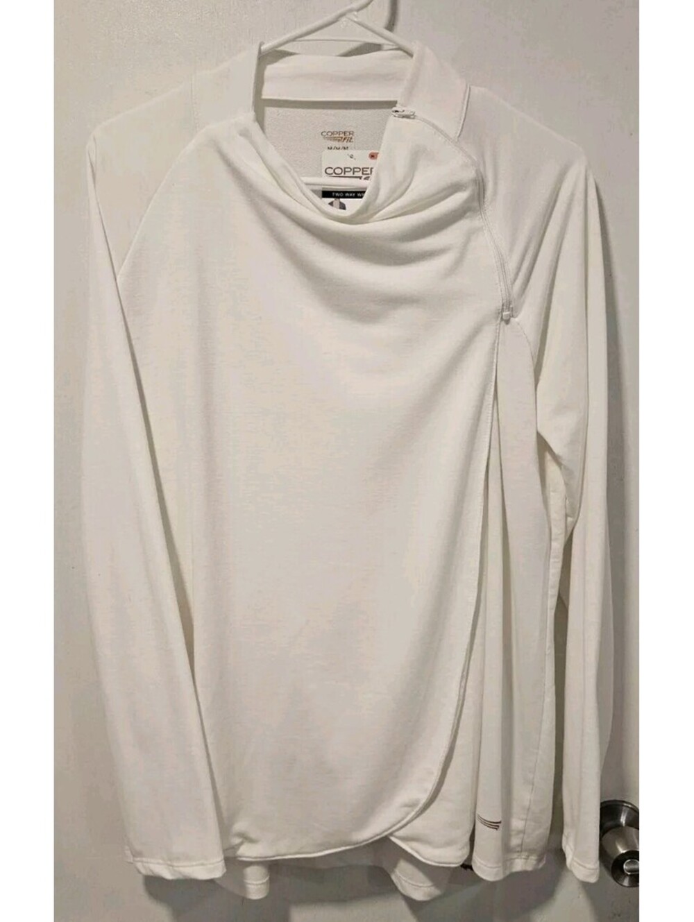 Copper Fit Medium White Two Way Wrap Sweatshirt Top